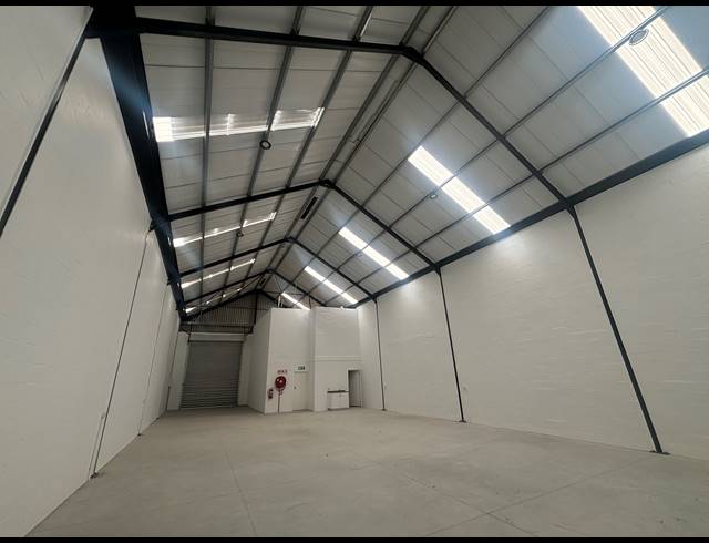 333M² WAREHOUSE TO LET IN FIRGROVE